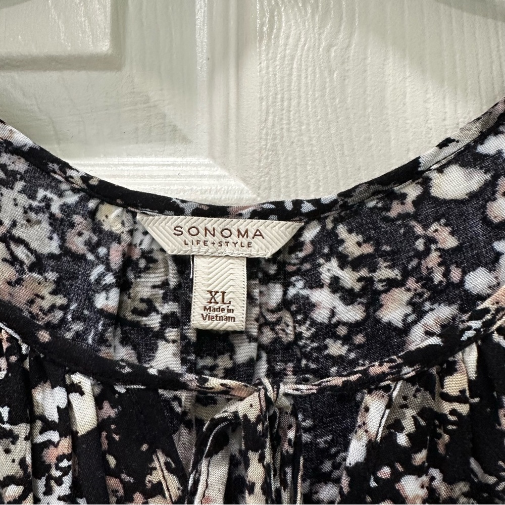Sonoma Black and White Floral Blouse - Picture 3 of 3